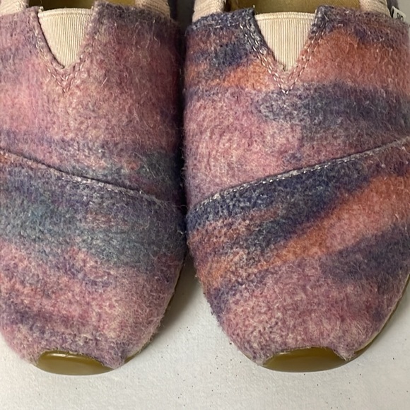 TOMS Alpargata Resident Slip-On Kids Size 1 - Picture 3 of 11
